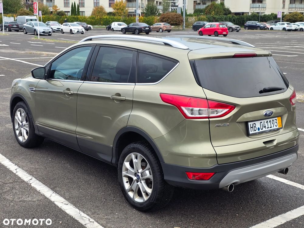 Ford Kuga 2.0 TDCi FWD Titanium - 28
