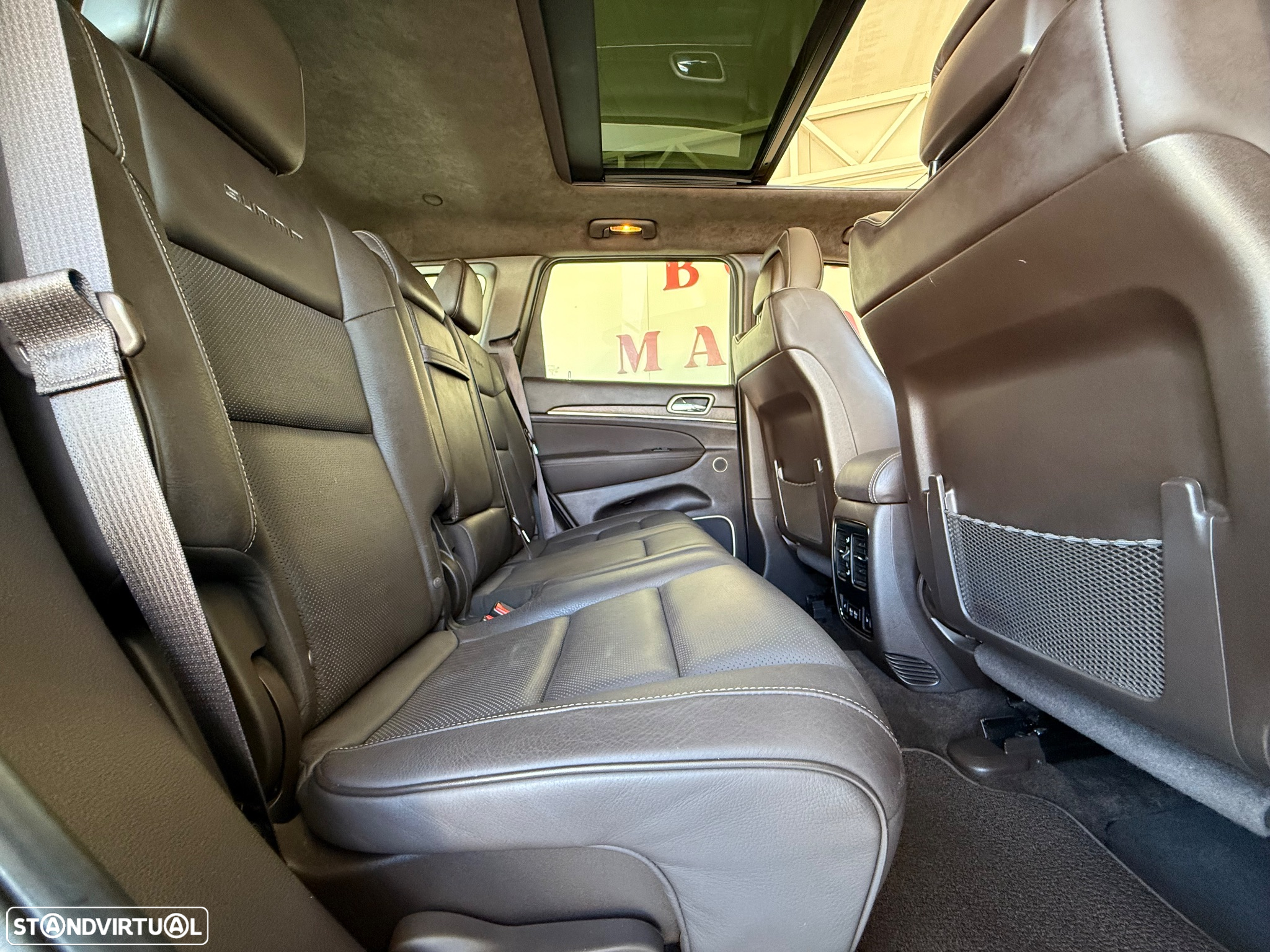 Jeep Grand Cherokee 5.7 V8 HEMI 4WD Auto Summit - 49