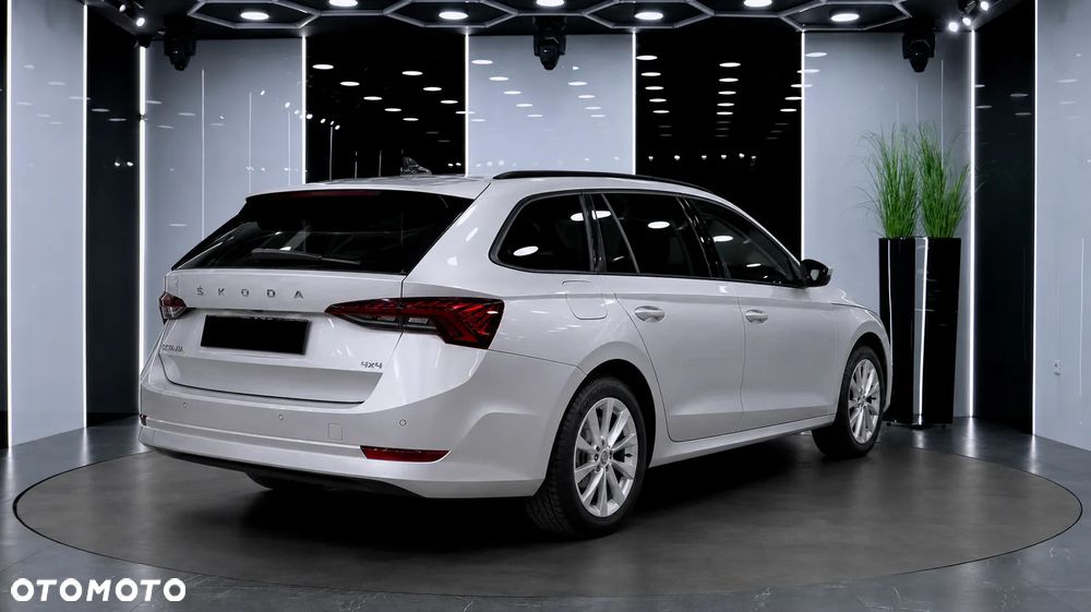 Skoda Octavia 2.0 TDI 4x4 Ambition DSG - 6