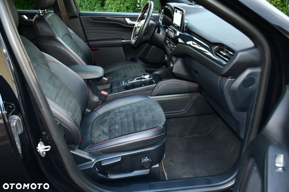Ford Kuga 2.5 FHEV AWD ST-Line X - 27