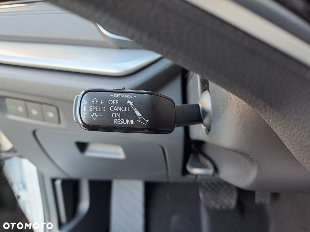 Skoda Octavia 1.5 TSI mHEV Drive Selection DSG - 10