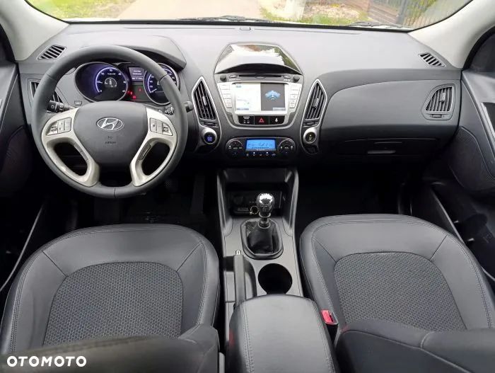 Hyundai ix35 1.7 CRDi 2WD blue Finale Gold - 9