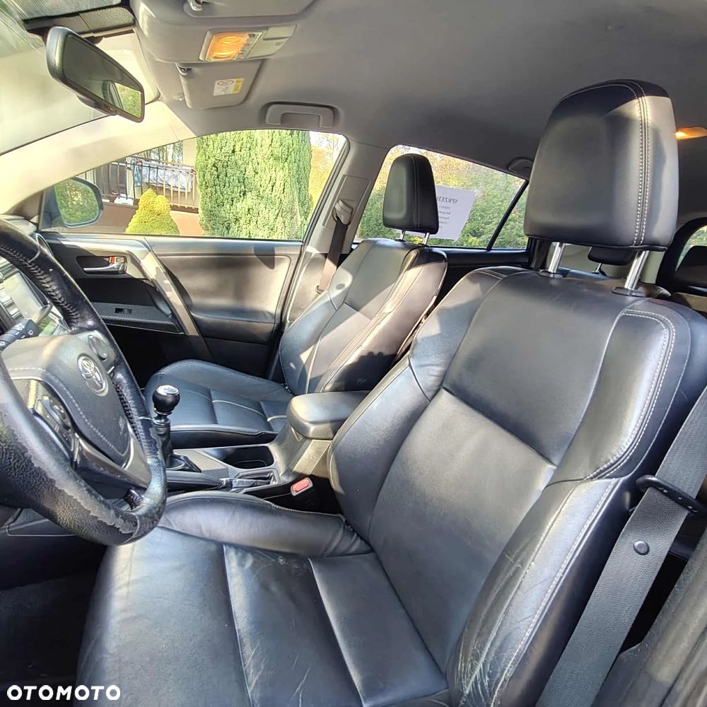Toyota RAV4 2.0 D-4D Active 4x2 - 7