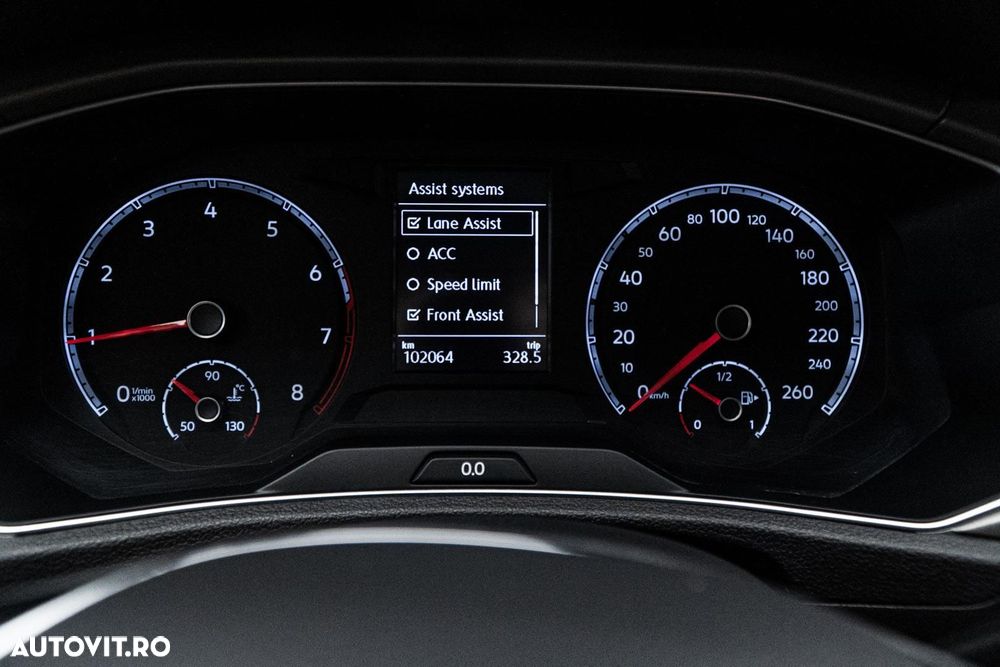Volkswagen T-Roc 1.0 TSI OPF Style - 39