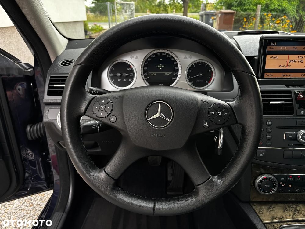 Mercedes-Benz Klasa C 180 Kompressor Avantgarde - 33