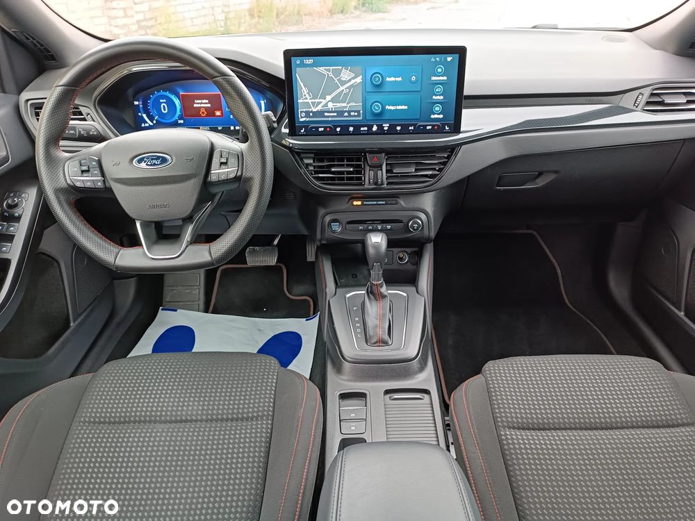 Ford Focus 1.0 EcoBoost mHEV ST-Line X - 9