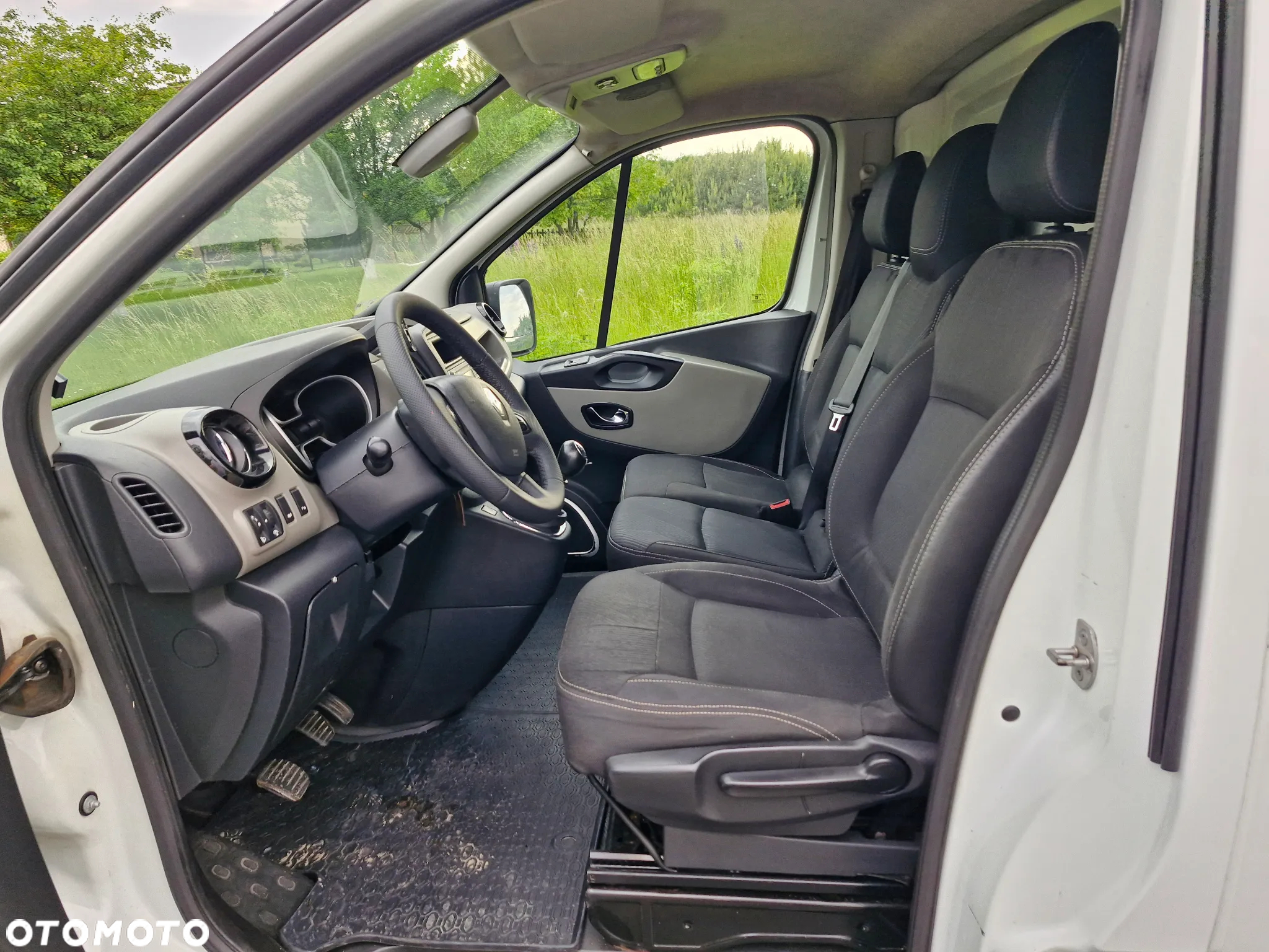 Renault TRAFIC - 8