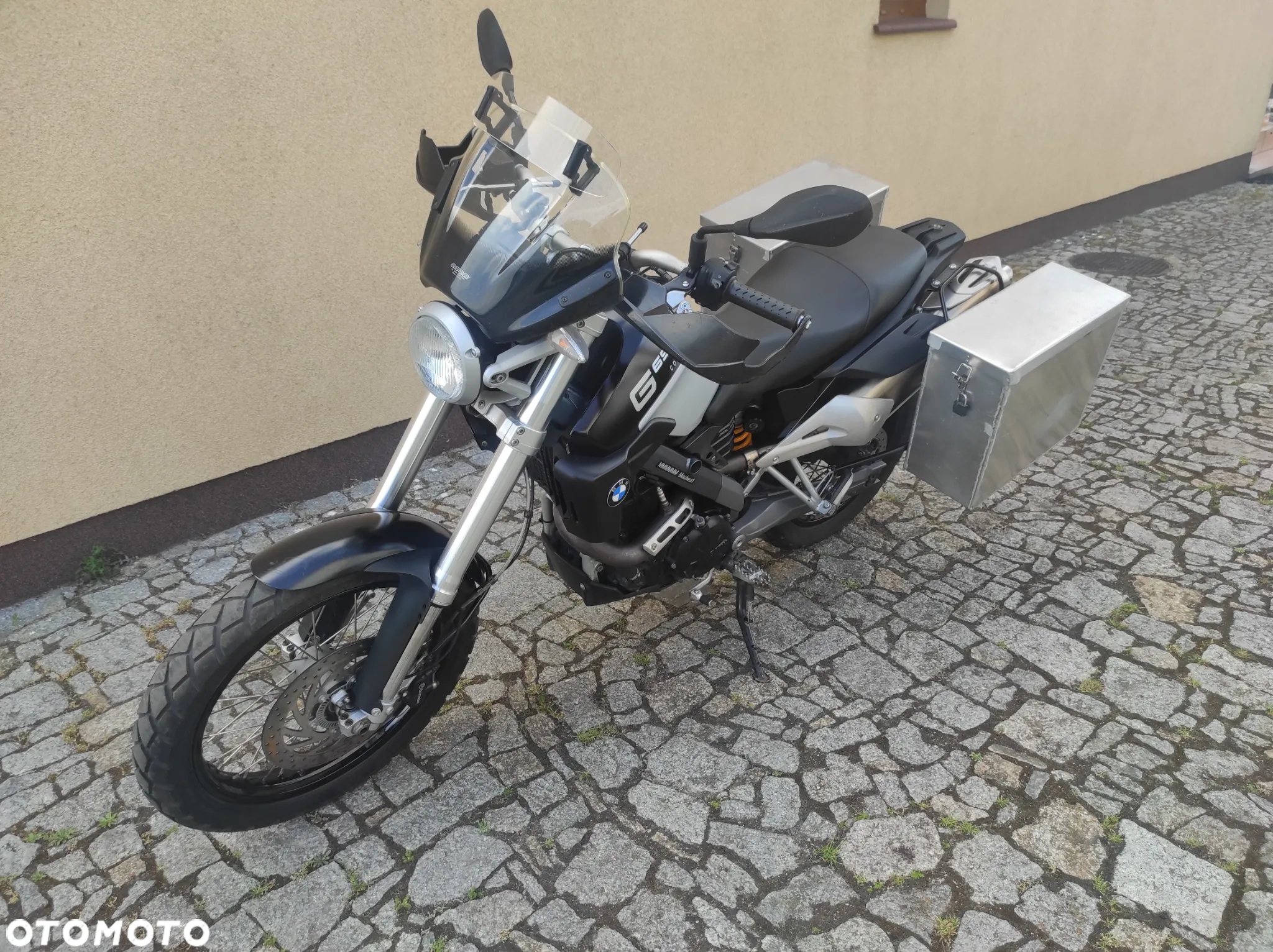 BMW G - 12