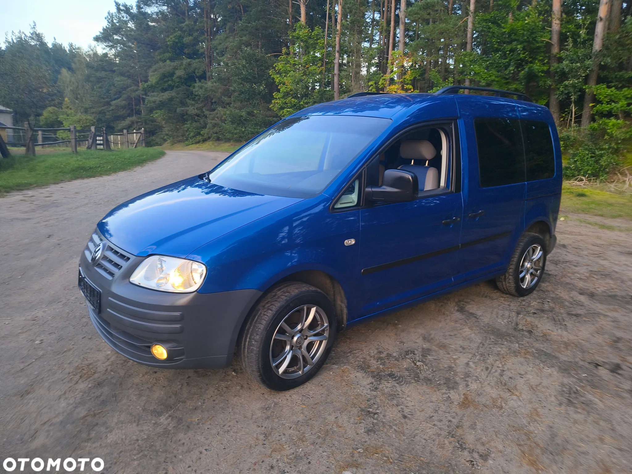 Volkswagen Caddy 1.6 Familie (7-Si.) - 10