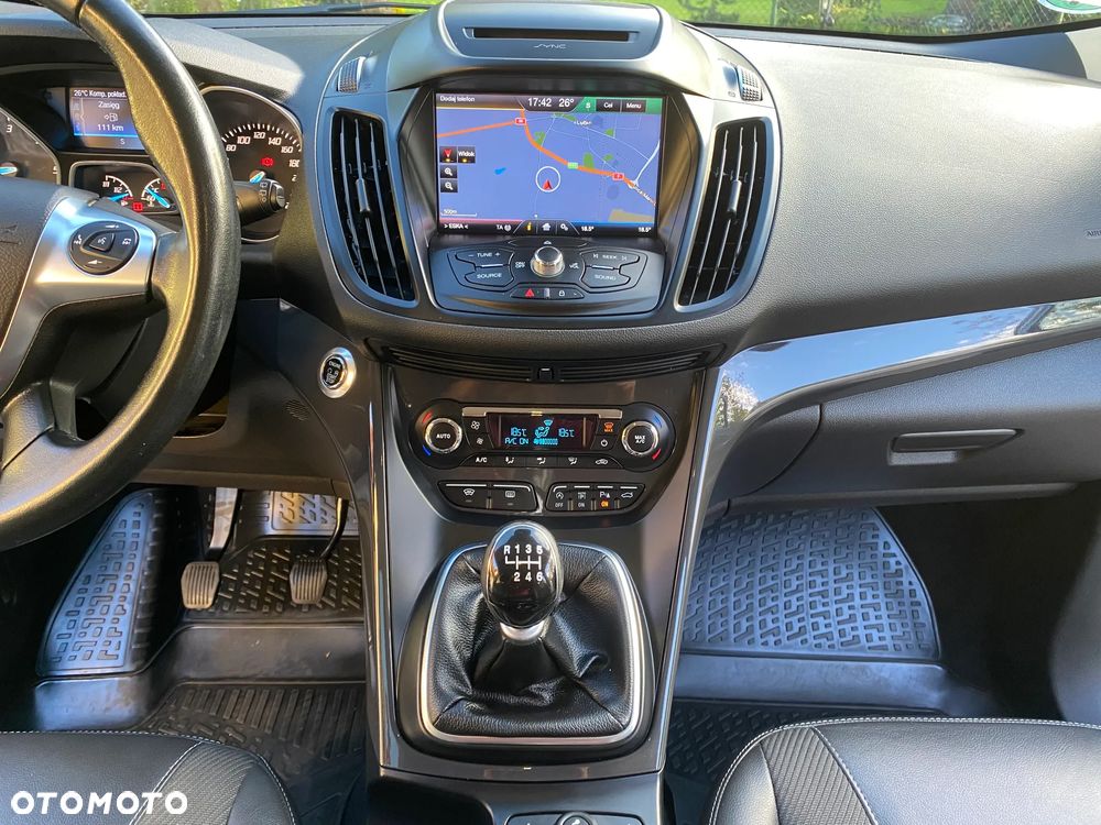 Ford Kuga 2.0 TDCi 2x4 Titanium - 21