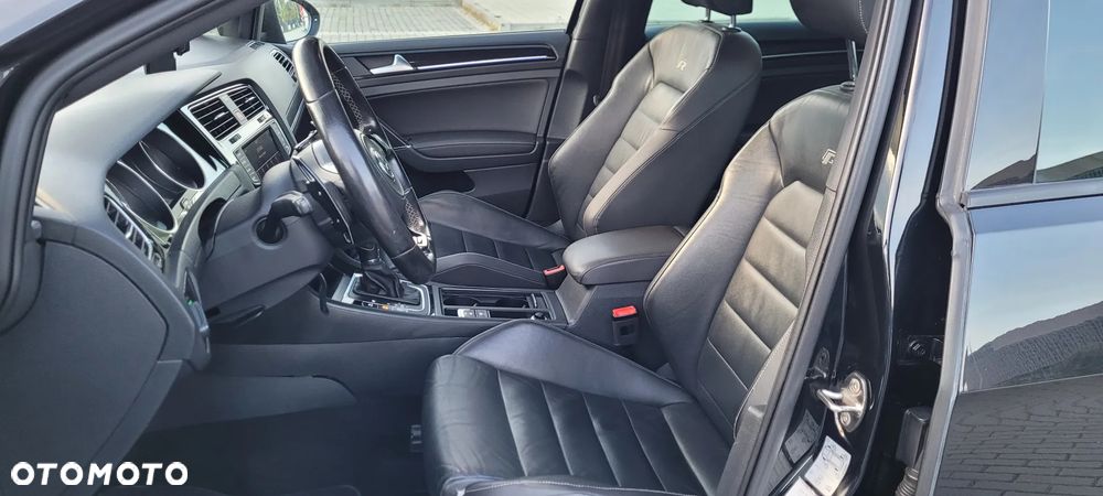 Volkswagen Golf - 18
