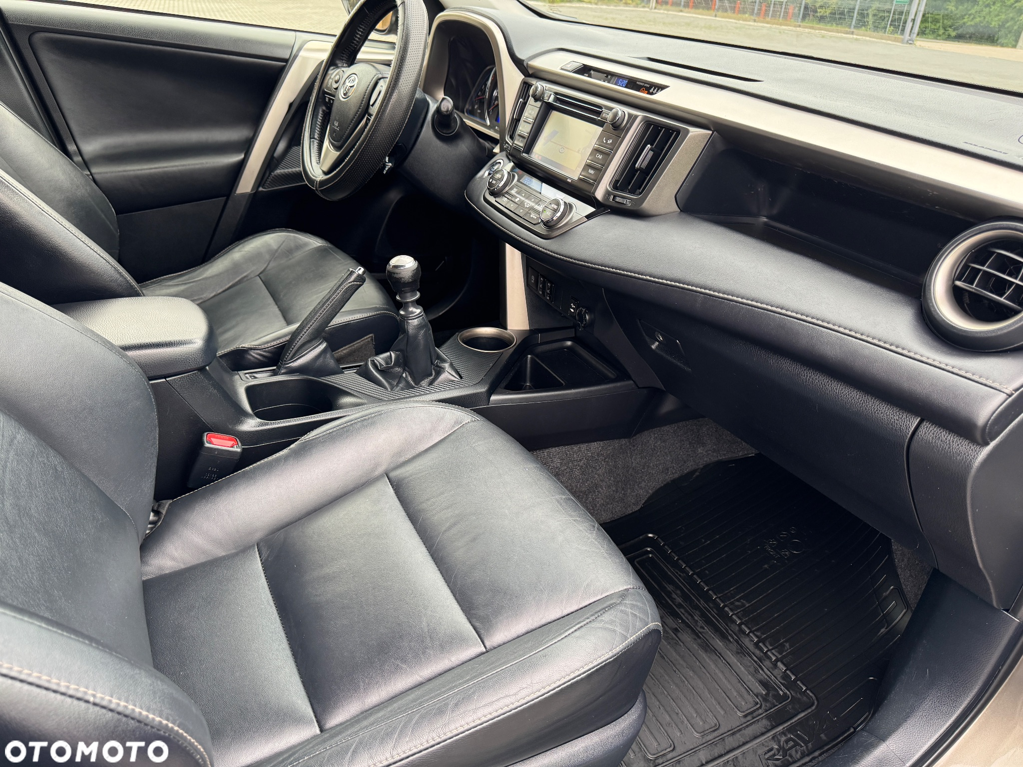 Toyota RAV4 2.0 D-4D 4x2 Start-Stop Executive - 14