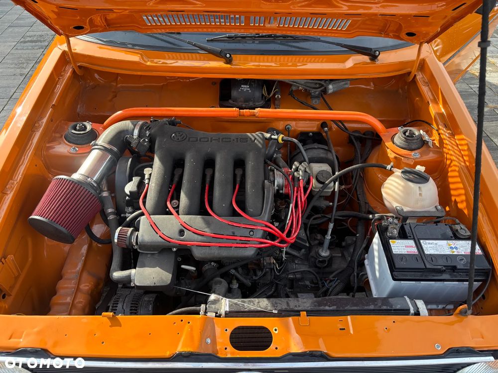 Volkswagen Golf 1.1 L - 19