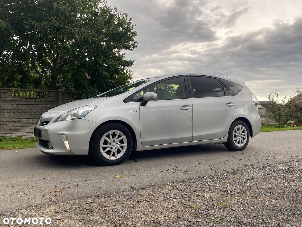 Toyota Prius+ (Hybrid) - 8