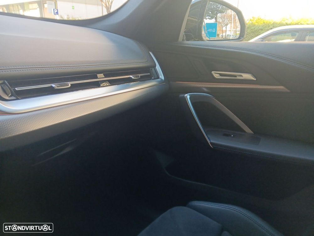 BMW iX1 xDrive30 Pack Desportivo M - 17