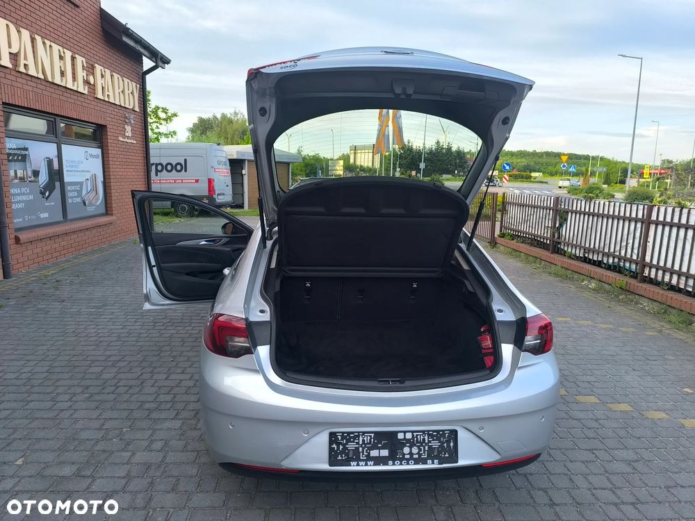 Opel Insignia - 10