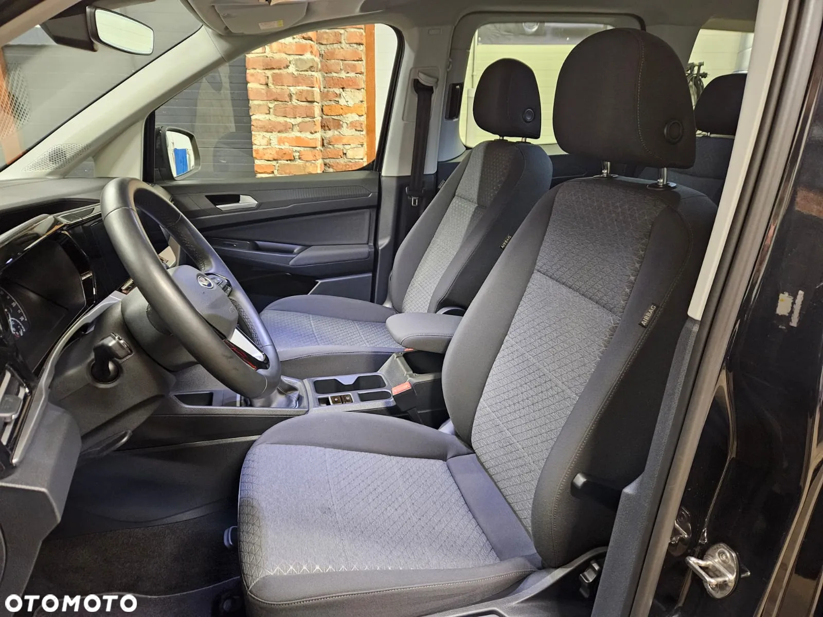 Ford Tourneo Connect 1.5 EcoBoost Titanium - 11