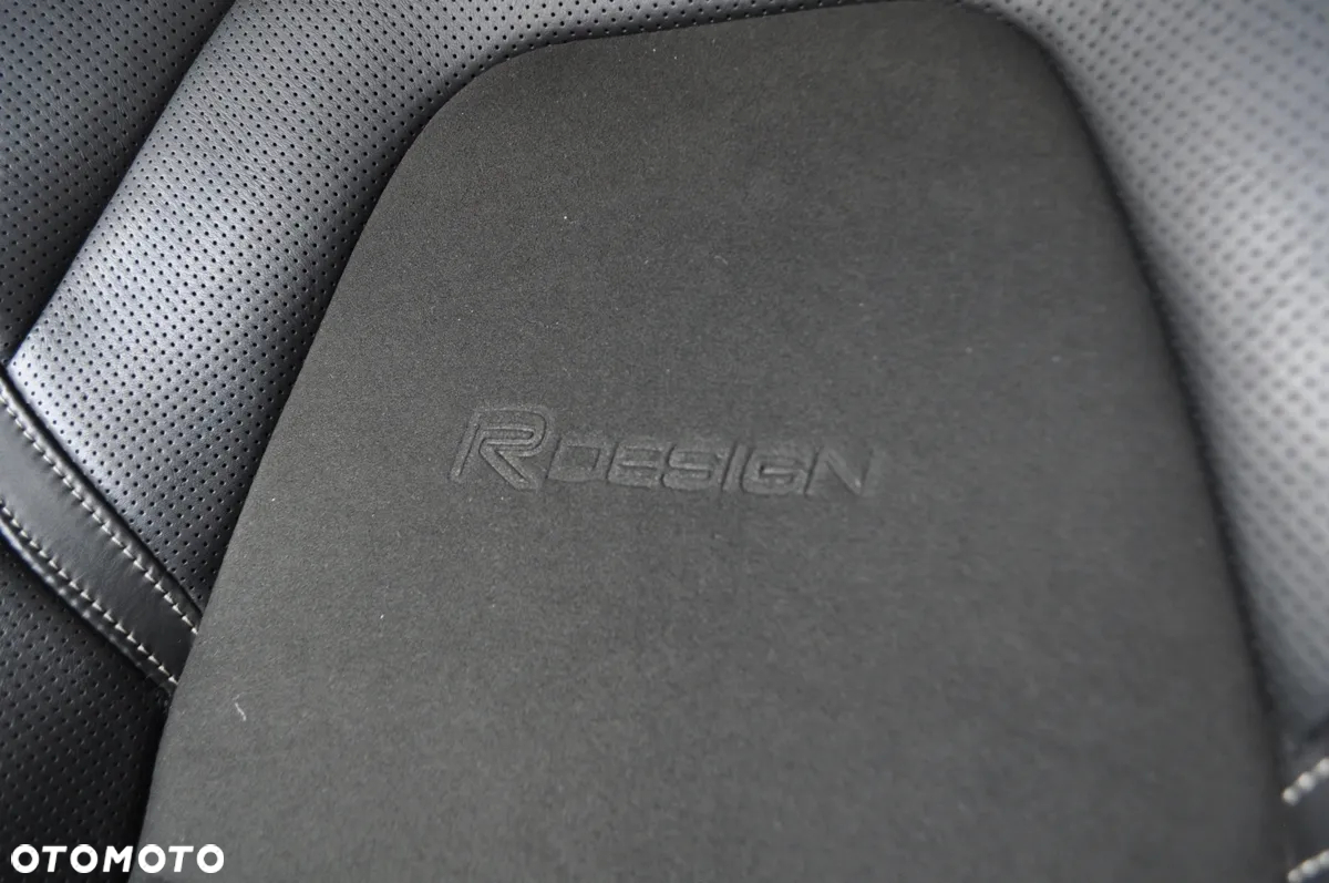 Volvo XC 60 D5 SCR AWD R-Design - 31
