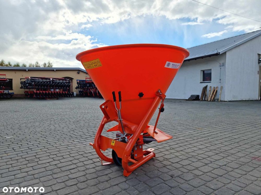 Posypywarka solarko piaskarka do ciągnika - 2