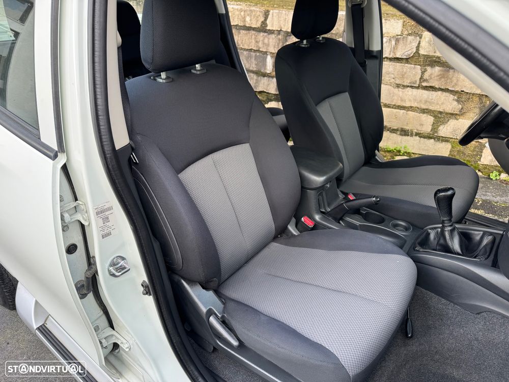 Mitsubishi L200 2.4 DI-D CD Invite 2WD - 25