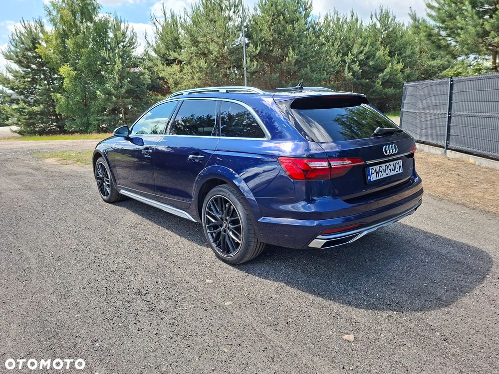 Audi A4 Allroad - 16
