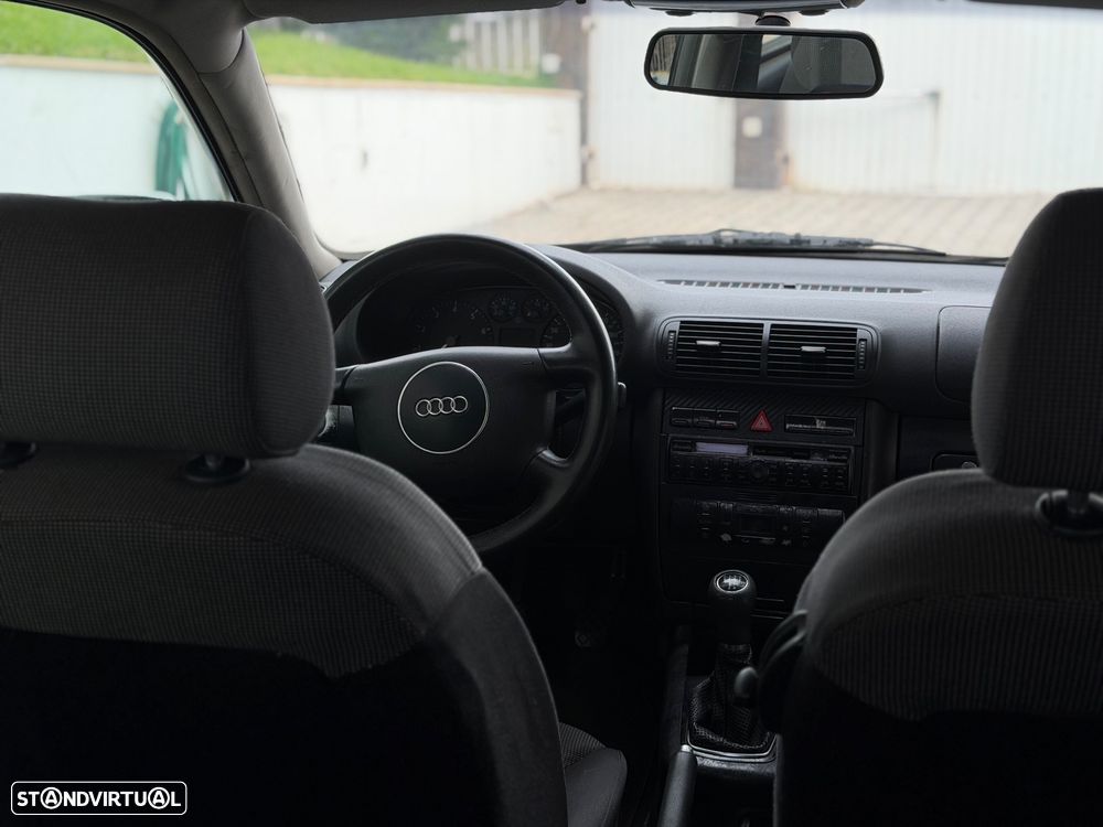 Audi A3 1.6 Attraction - 16