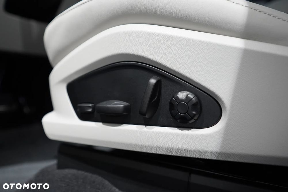 Porsche Macan 4S 100kWh - 24