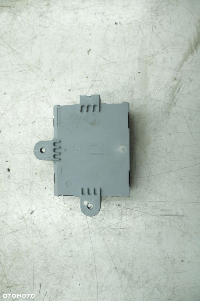 volvo xc60 xc70 moduł sterownik drzwi przednich przód 31343030 ac - 2