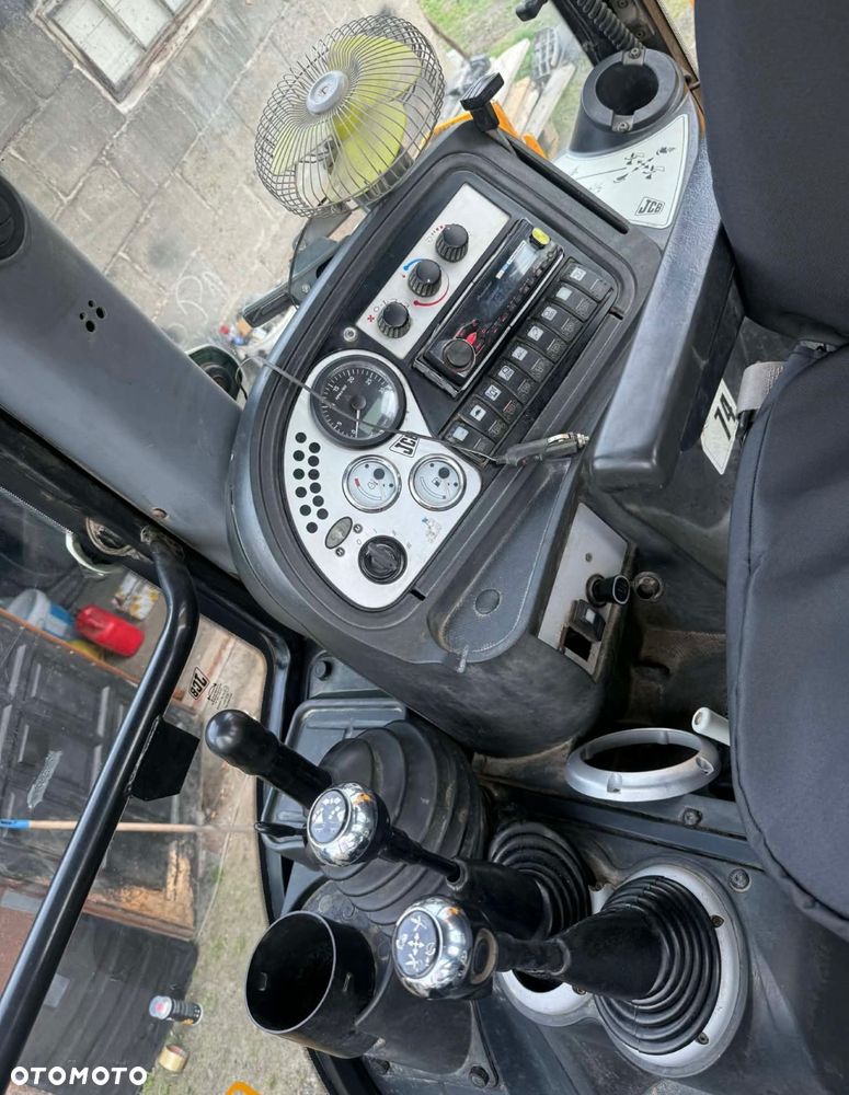 JCB 3cx - 15