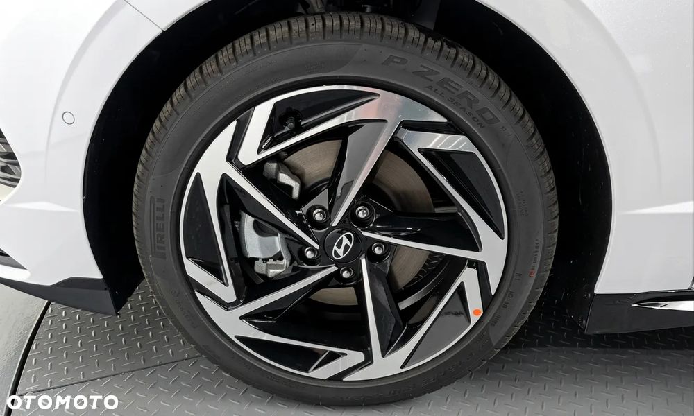 Hyundai Sonata - 17