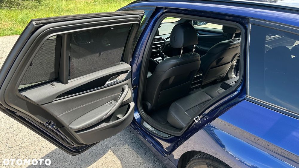 BMW Seria 5 520d Sport Line - 13
