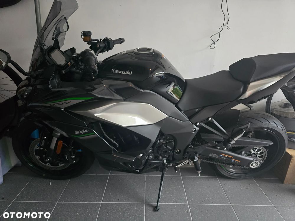 Kawasaki Ninja 1000 SX - 1