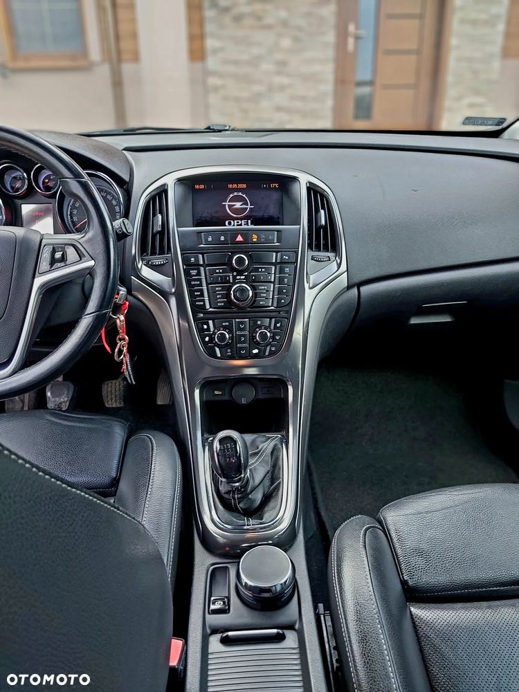 Opel Astra 1.4 Turbo - 13