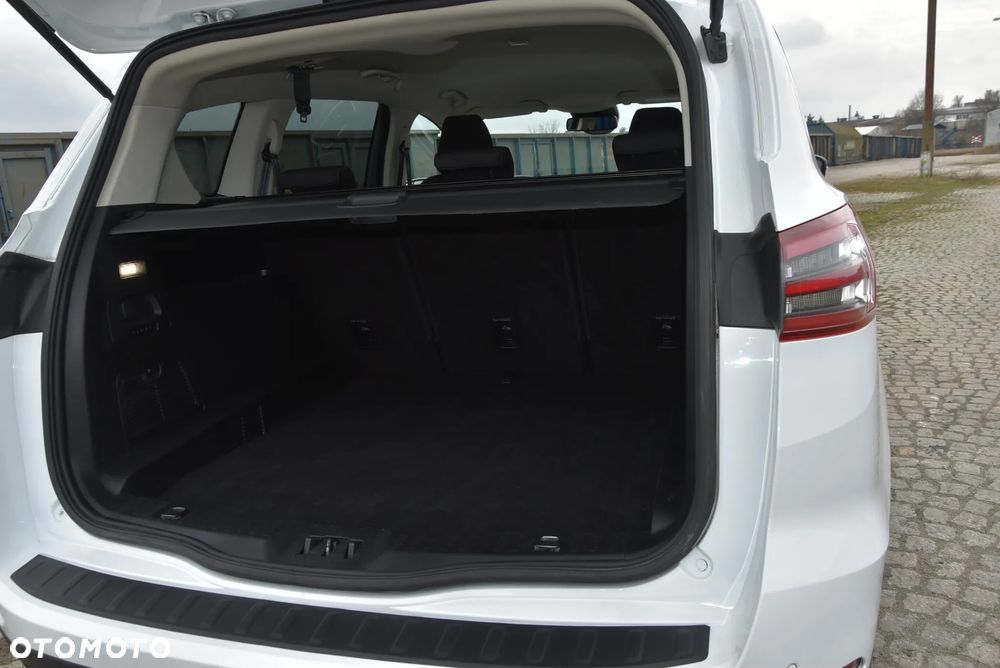 Ford S-Max 2.0 EcoBlue Titanium - 41