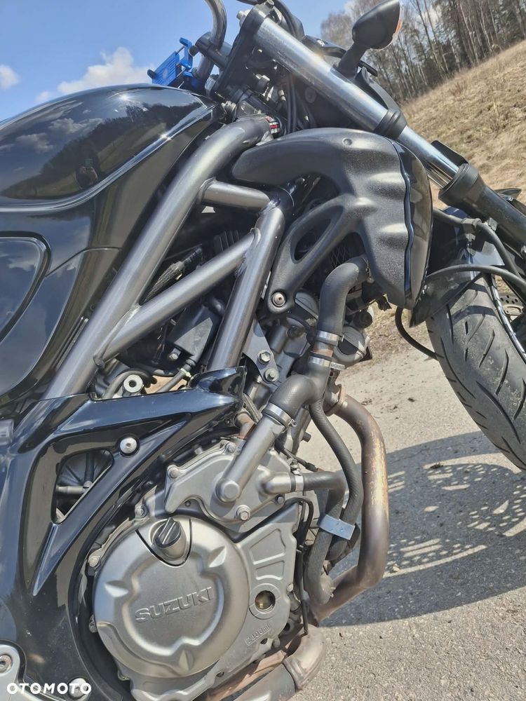 Suzuki Gladius - 3