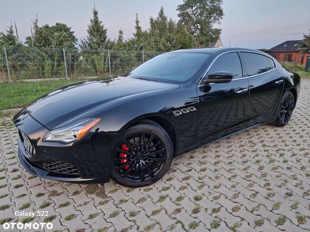 Maserati Quattroporte - 1