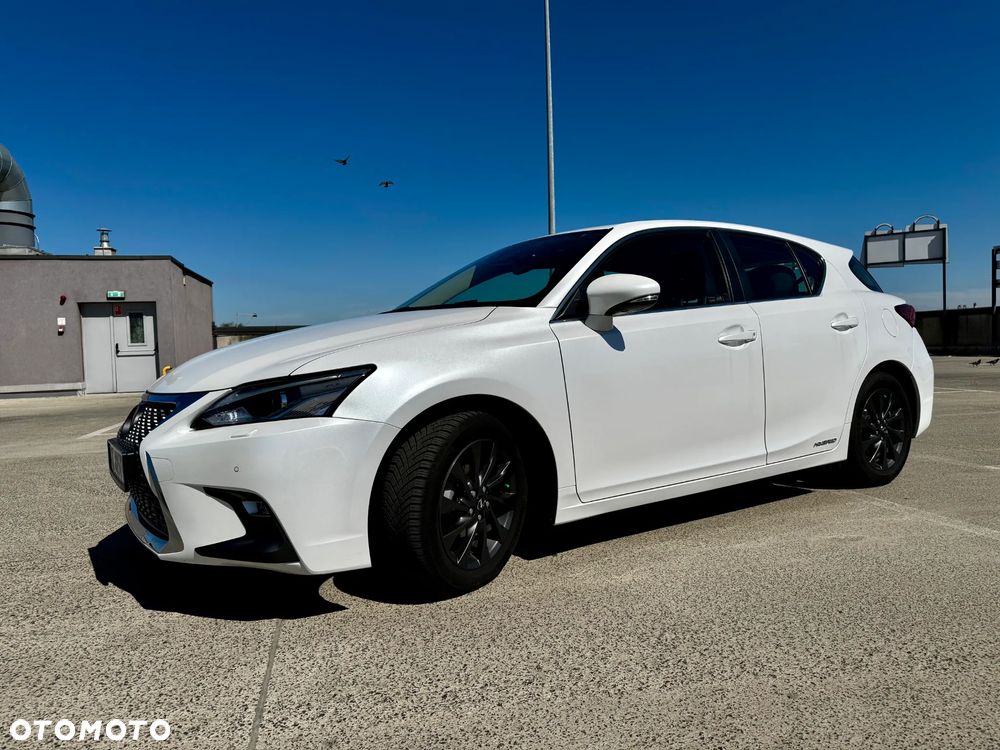 Lexus CT 200h Elegance - 1