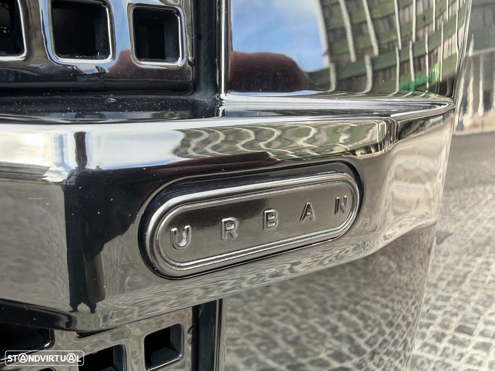 Land Rover Defender 2.0 P400e 110 AWD X - 15