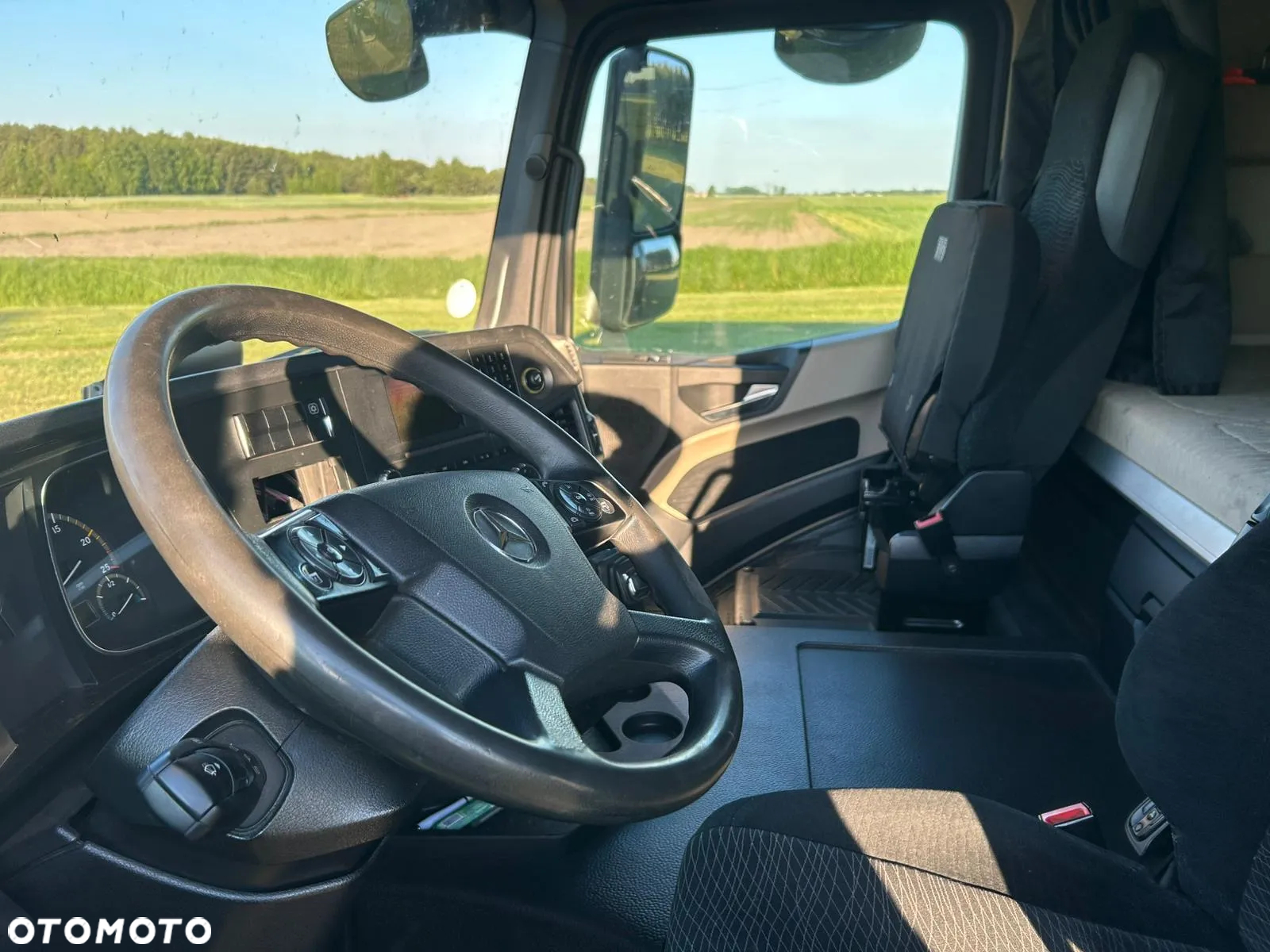Mercedes-Benz Actros - 16