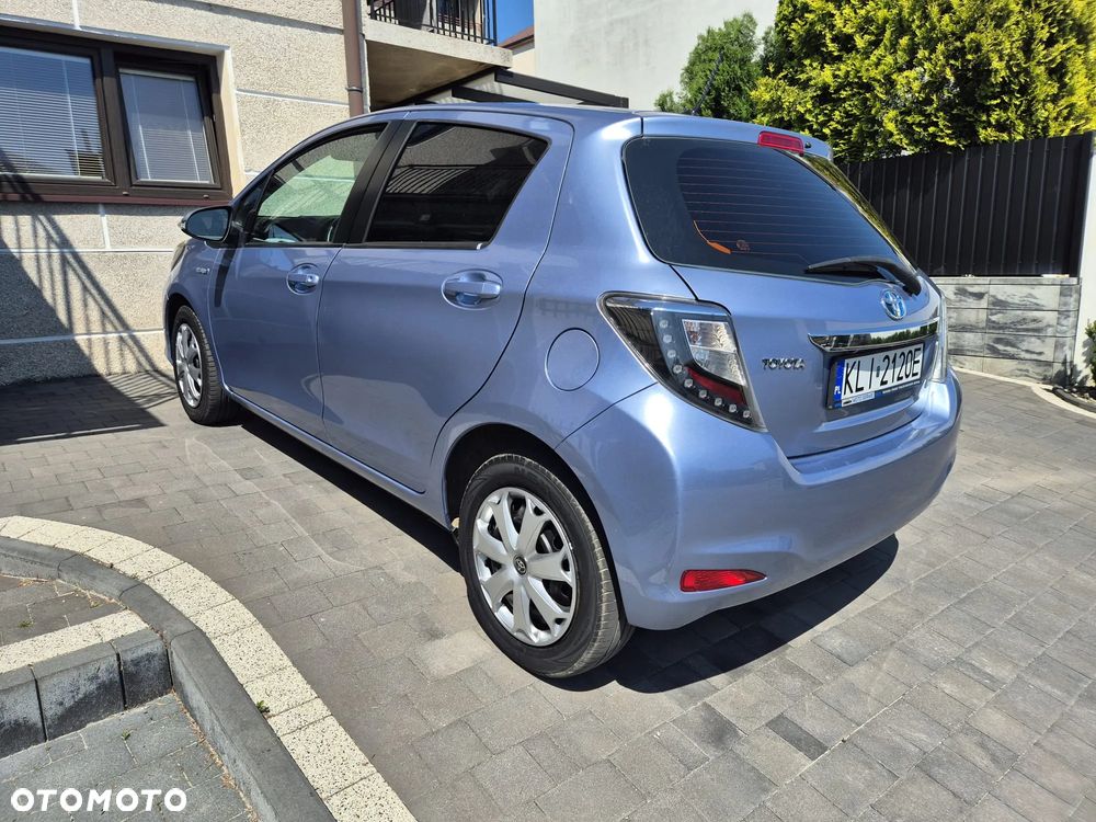 Toyota Yaris ver-1-5-vvt--i-comfort - 3