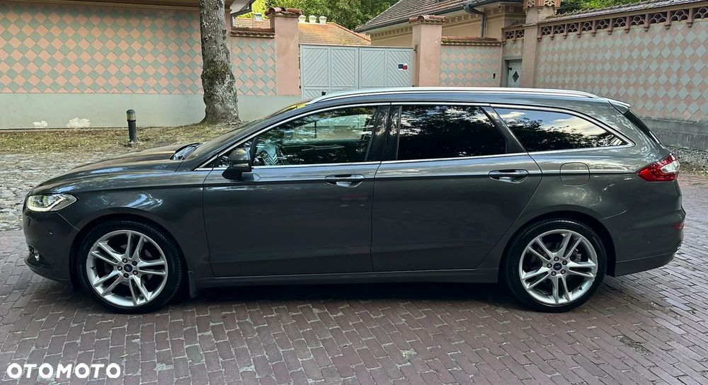 Ford Mondeo 2.0 EcoBoost Titanium - 2