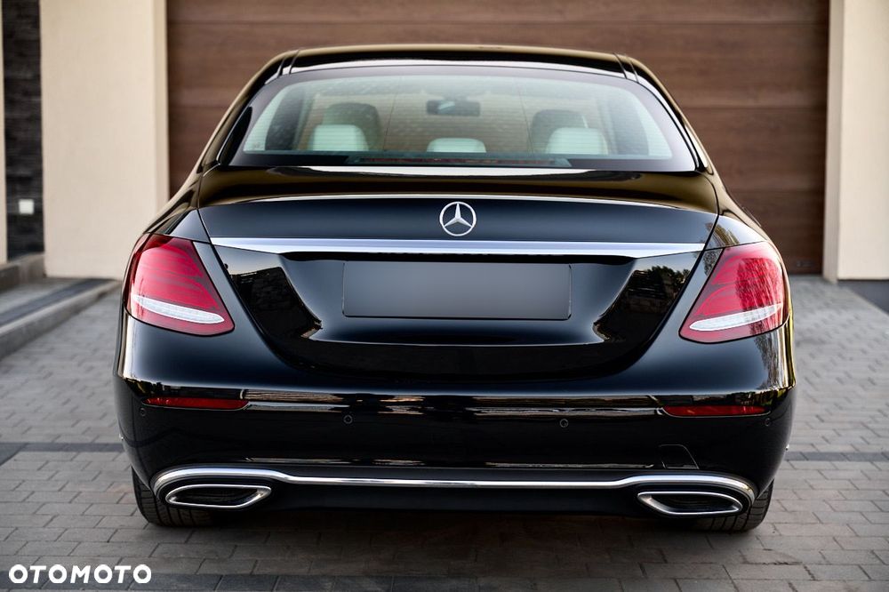 Mercedes-Benz Klasa E 220 d 9G-TRONIC - 5