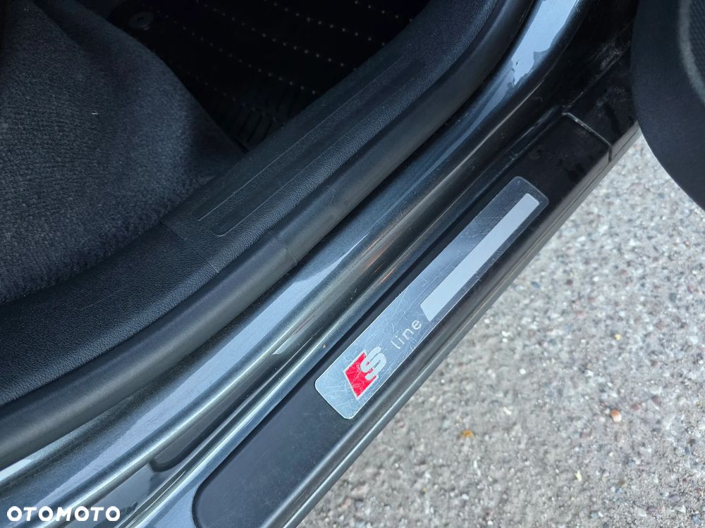 Audi A3 Sportback 2.0 TDI DPF S line Sportpaket - 22