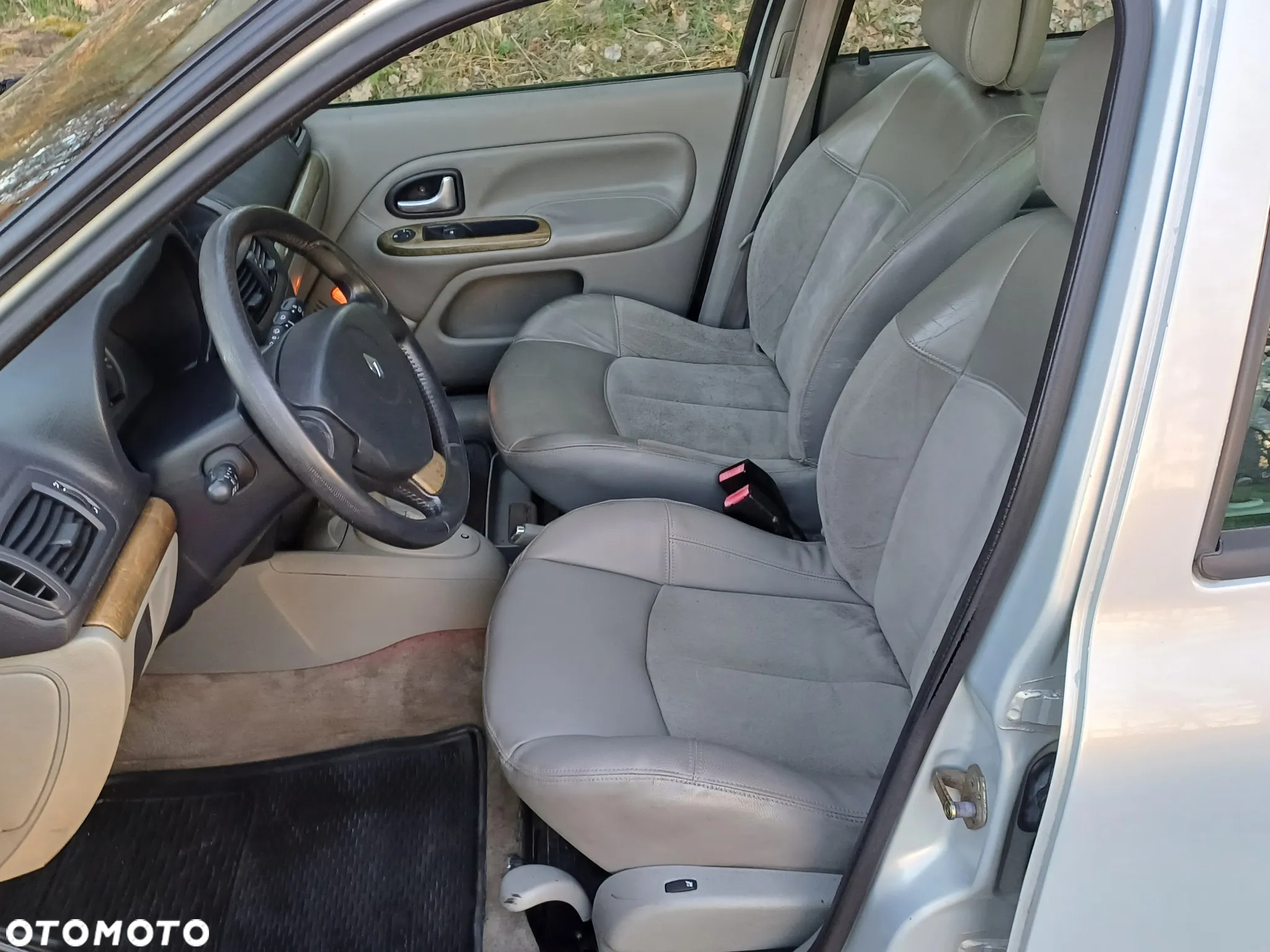 Renault Clio - 15