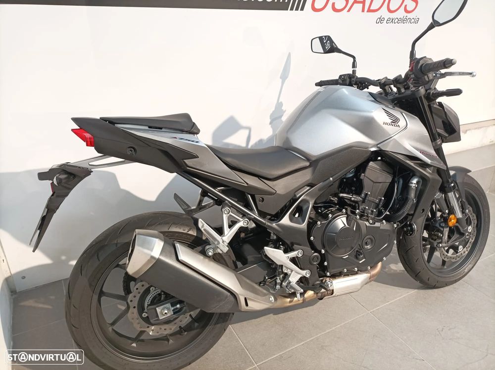 Honda CB 750 HORNET - 3