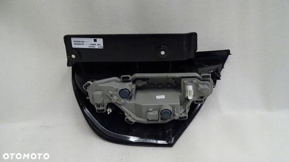 MERCEDES CITAN II W420 - lampa tylna prawa - 5