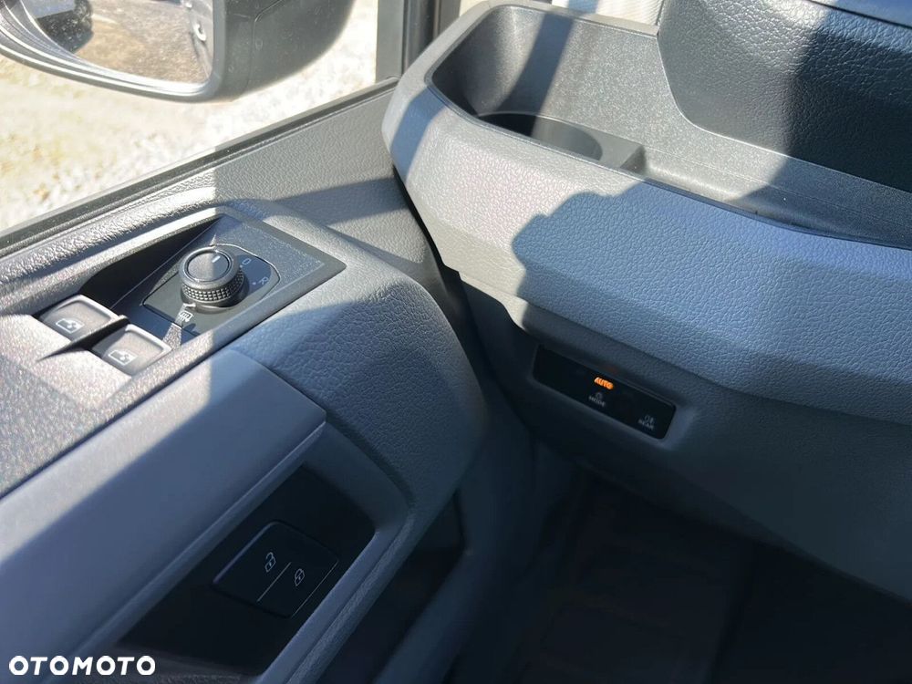 Volkswagen Crafter 35 4MOTION/AUTOMAT  Podw. Kabina L4 z fabr. skrzynią, DMC=3.5t, 2.0BiTDI 177KM - 27
