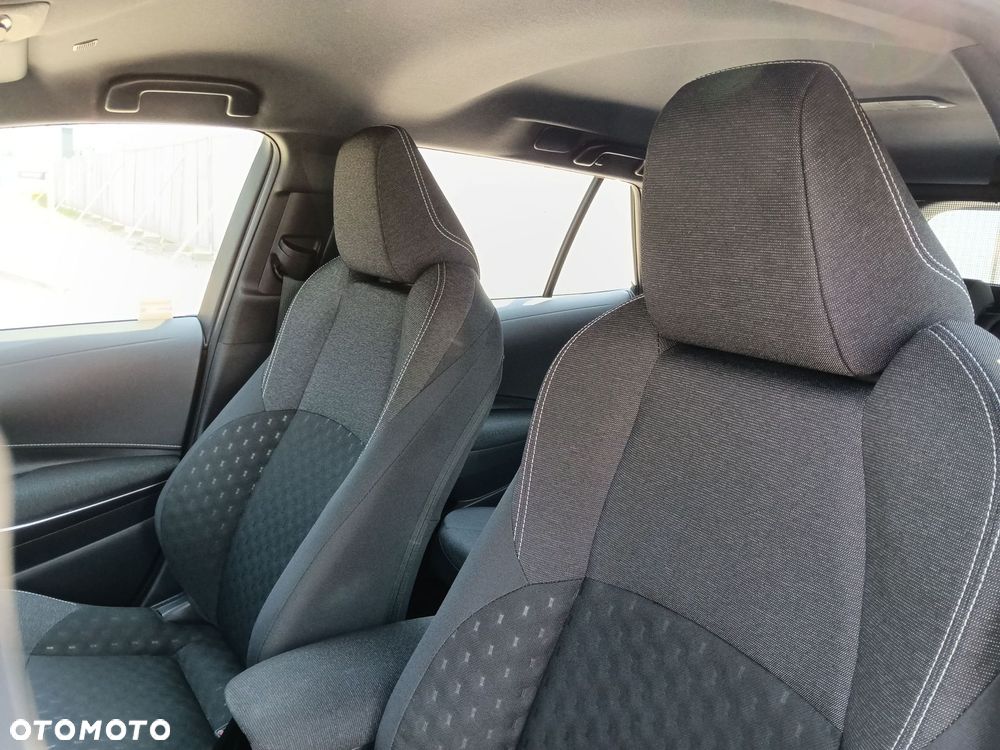 Toyota Corolla 2.0 Hybrid Comfort - 13