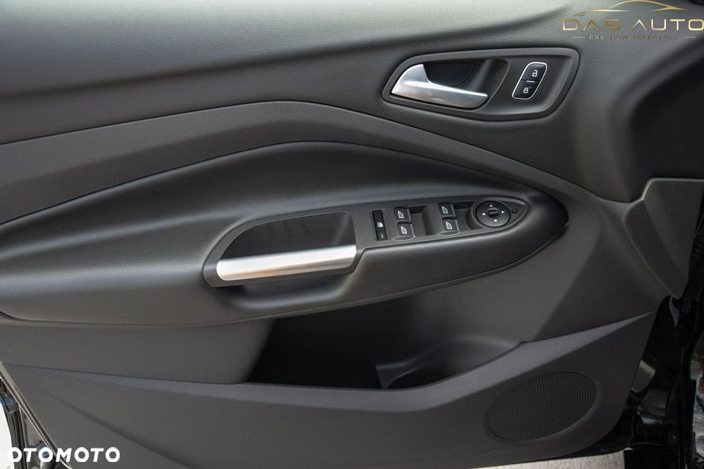 Ford Kuga 1.5 EcoBoost 2x4 ST-Line - 17