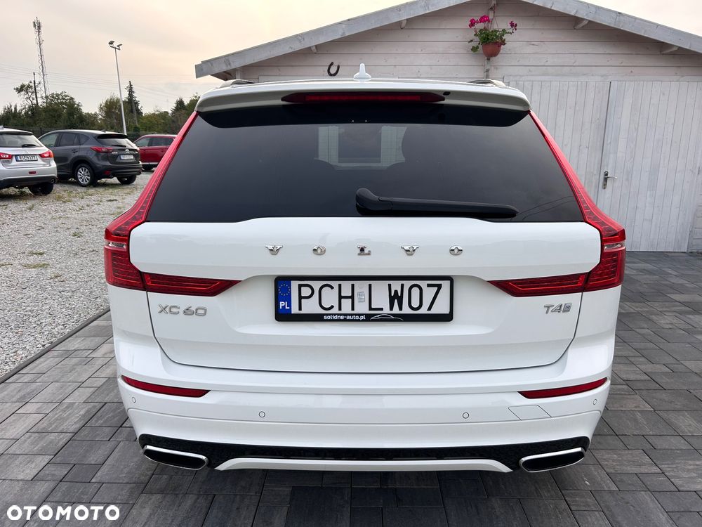 Volvo XC 60 T4 R-Design - 5
